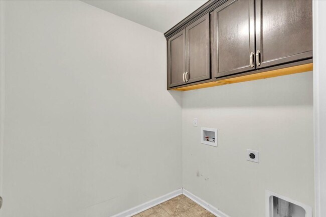 Building Photo - 5 bedroom house in the Somersby neighborhood in Pooler