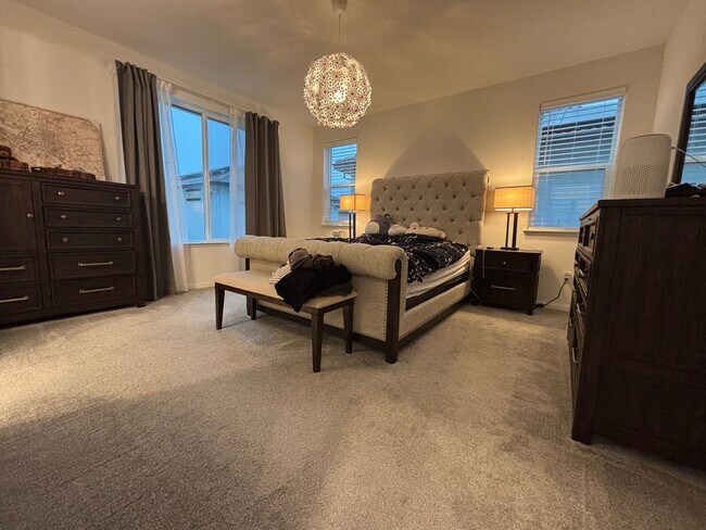 Building Photo - Gorgeous New home with 4 bed/2.5 bath in Brentwood