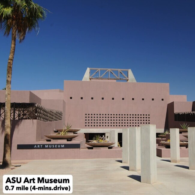 Building Photo - 1275 E University Dr