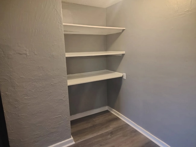 Building Photo - 706 Chickamauga Ave