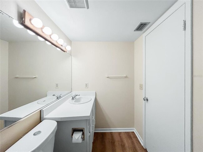 Building Photo - 6336 Newtown Cir