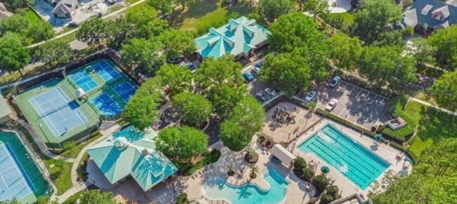 Building Photo - 531 Hedgewood Dr