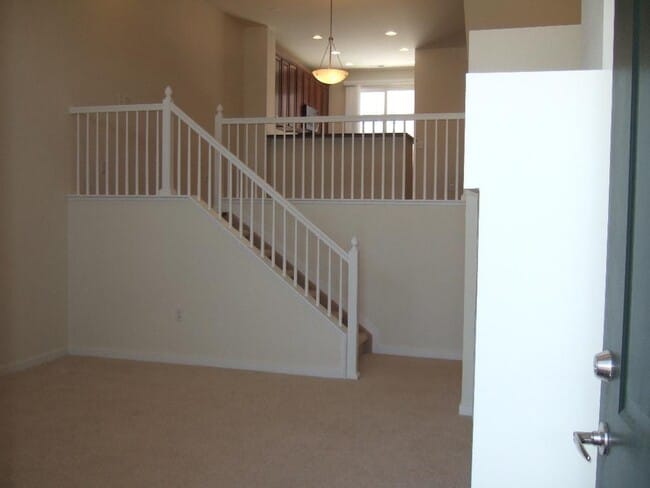 Building Photo - Rare Townhome in Park Hill with 2BR/2.5