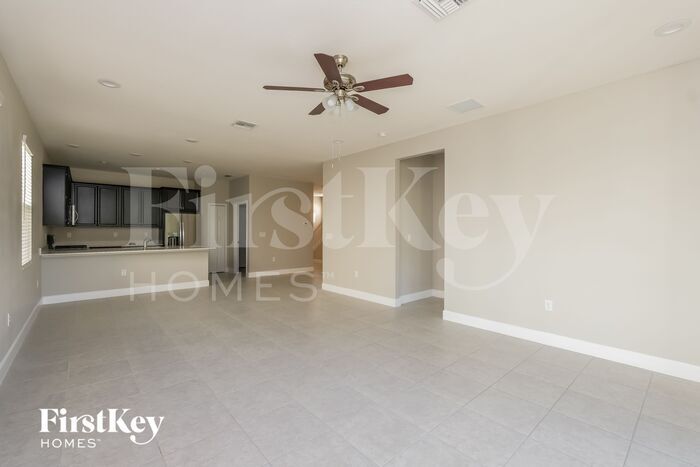 Building Photo - 6322 Heirloom Pl