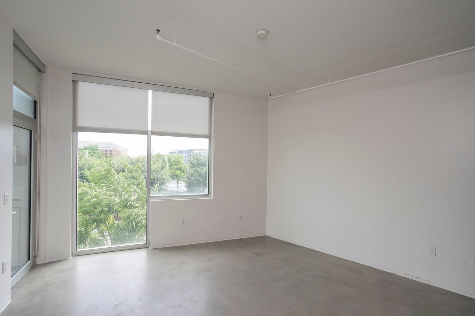 Building Photo - 2115 Yeaman Pl