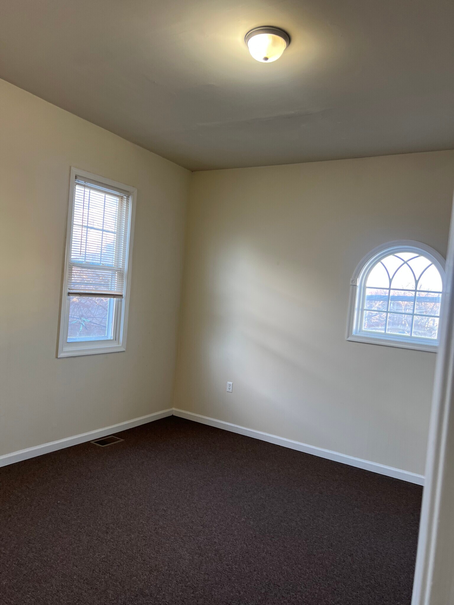 Master bedroom - 818 Whitelock St