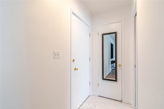 Building Photo - 13543 Moorpark St