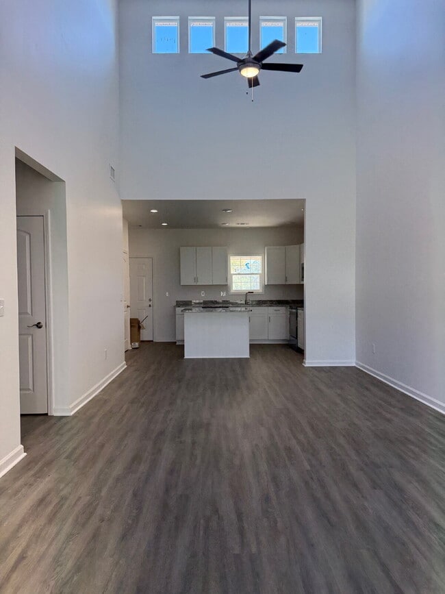 Building Photo - 3017 Olivia Ct