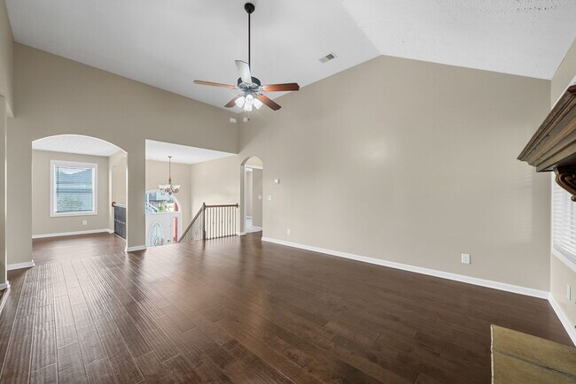 Building Photo - 1227 Brigade Dr