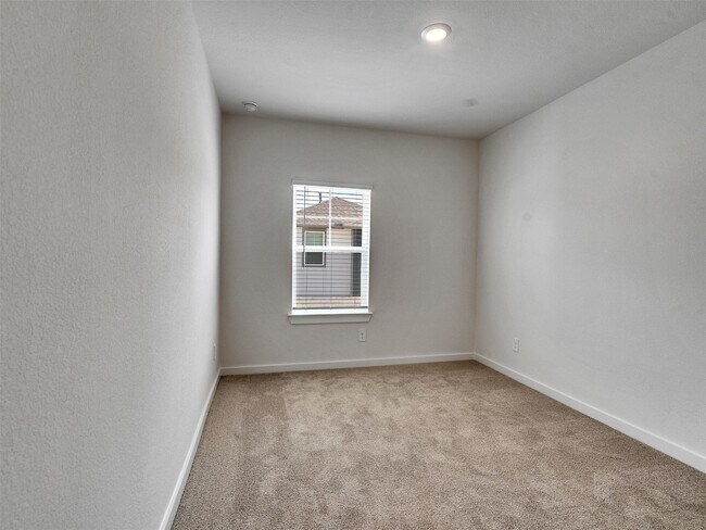 Building Photo - 4113 Fig Grv St