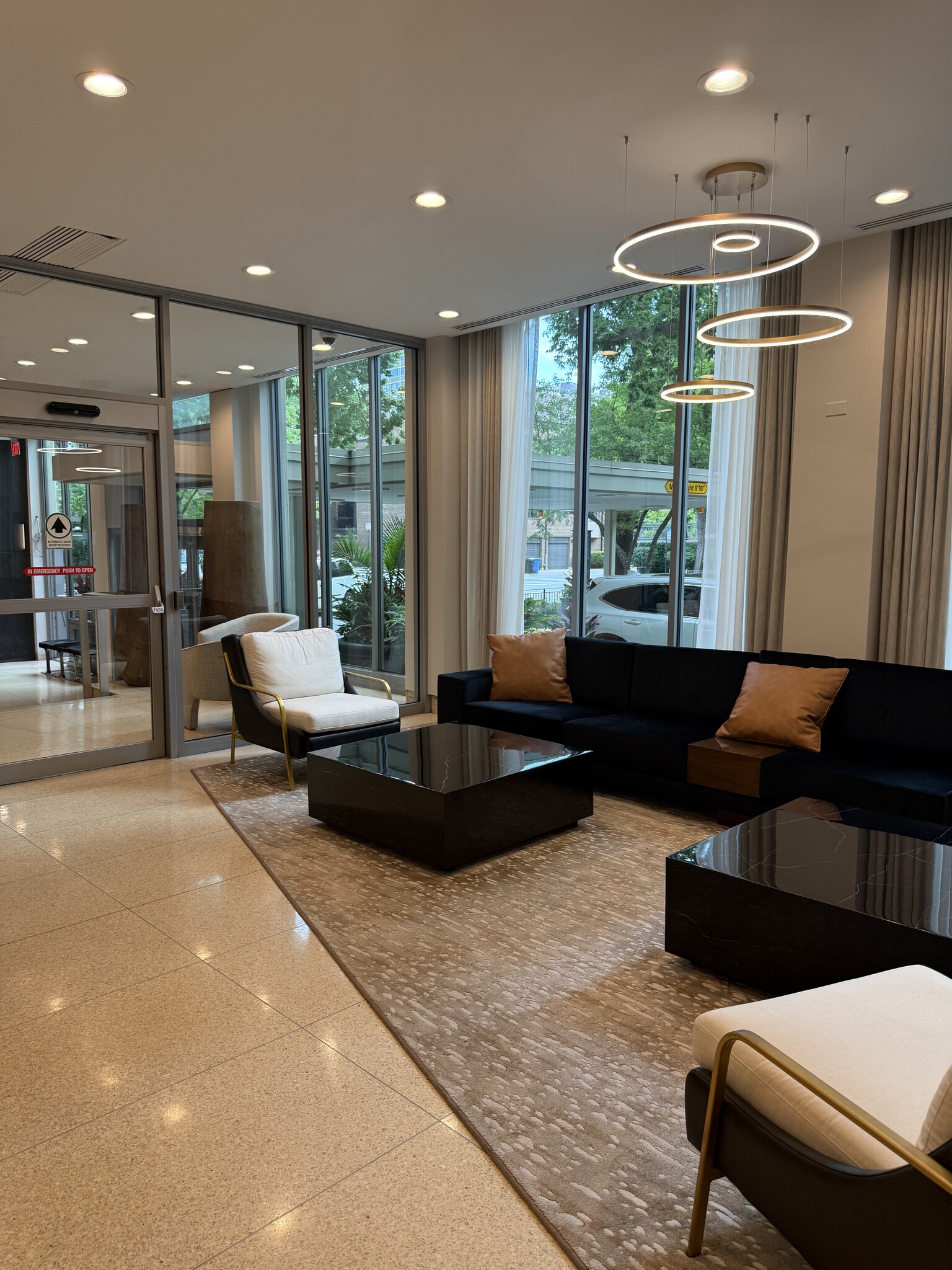 Lobby - 1255 N Sandburg Ter