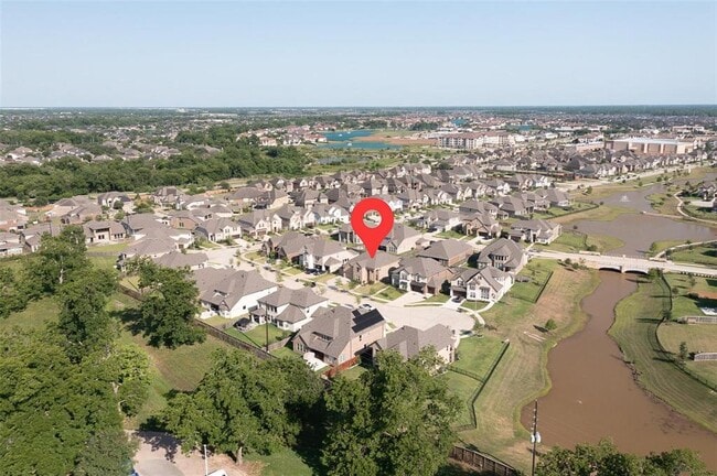 Building Photo - 4715 Hollow Tree Dr