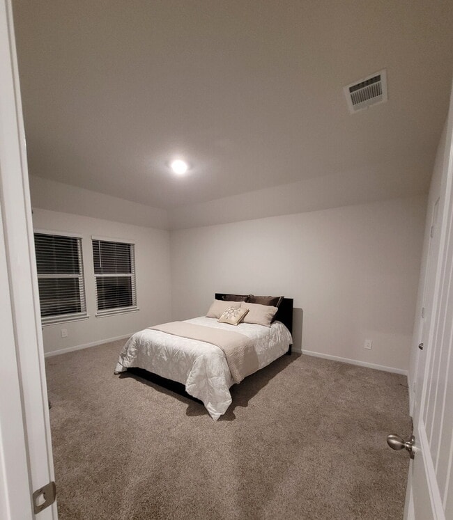 Building Photo - 211 Callado Cir