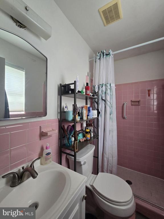 Building Photo - 6403 Orchid Dr