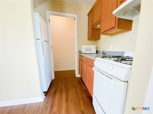 Building Photo - 118 Rush Haven