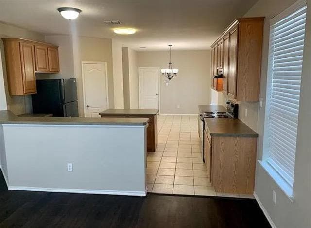 Building Photo - 420 Sandy Creek Dr