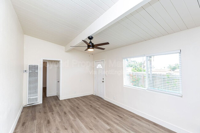 Building Photo - 1405 Bush St