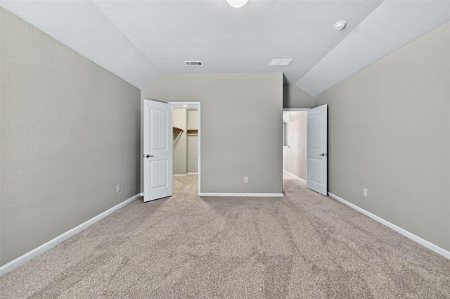 Building Photo - 405 Roger Graves Cir