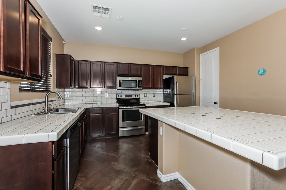 Building Photo - 4128 E Desert Sands Pl