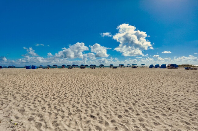 Building Photo - 2800 N Ocean Dr