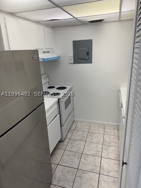 Building Photo - 3545 NE 167th St