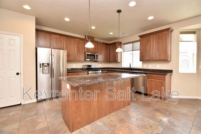 Building Photo - 1057 Cambria Drive