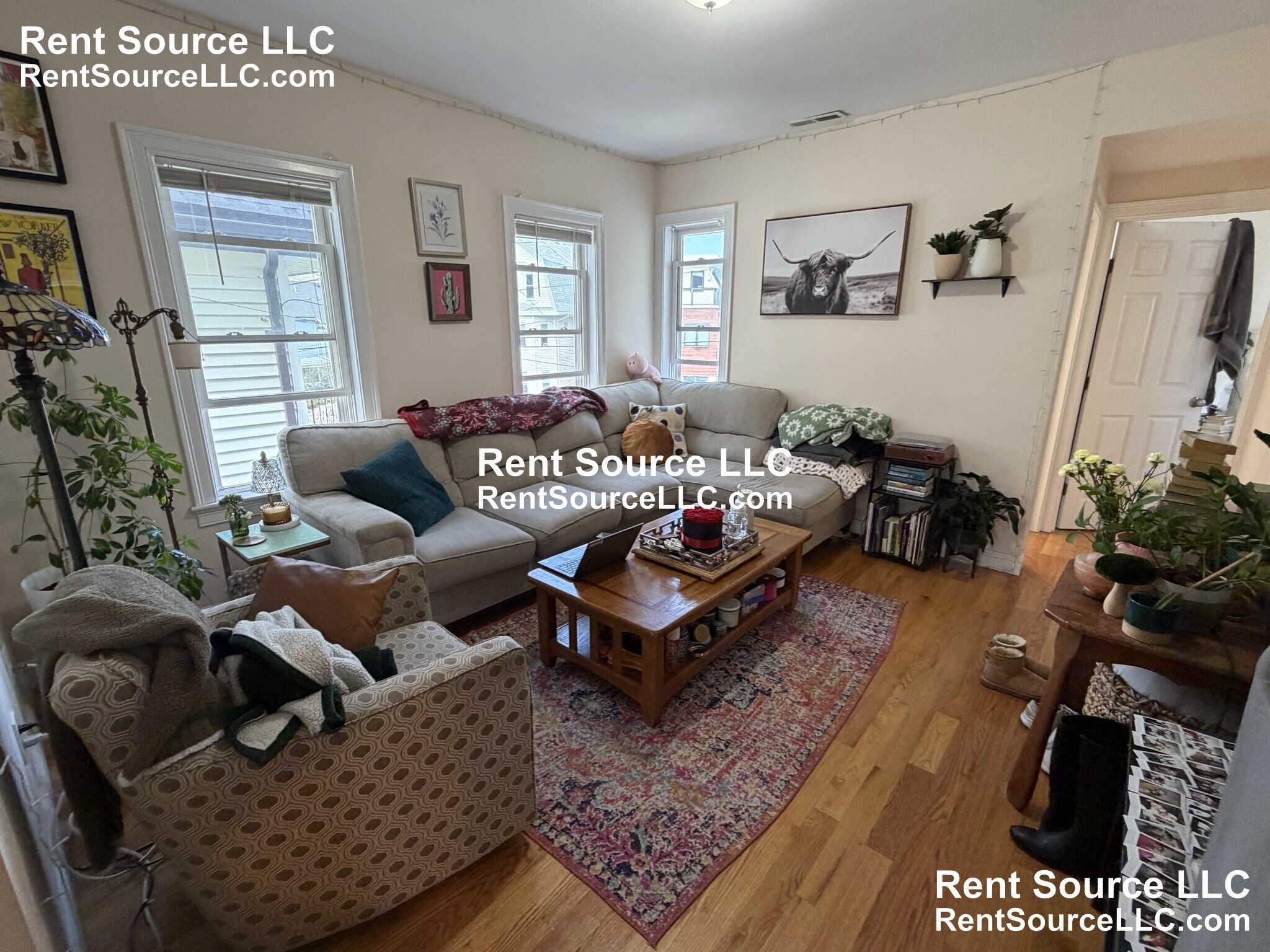 Building Photo - 537 Main St