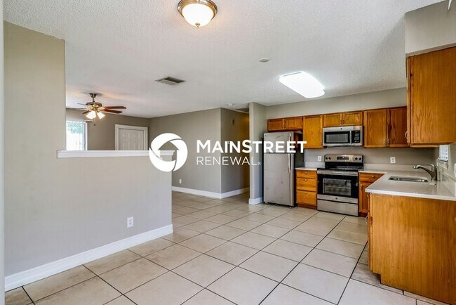 Building Photo - 3 Bedroom Pet-Friendly Home in Fort Myers,...