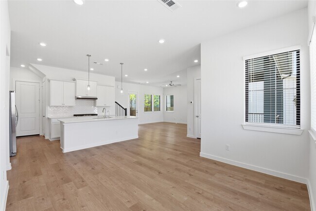 Building Photo - 3220 Loam Ln