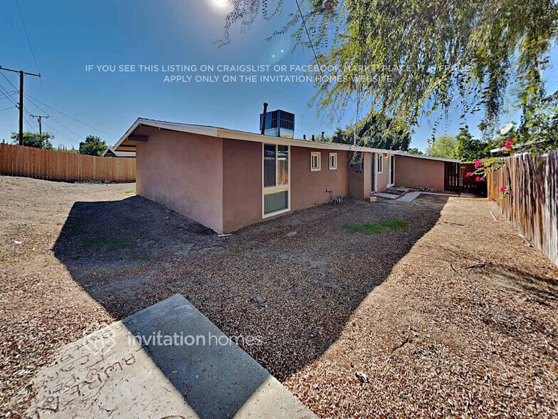 Building Photo - 927 Barbra Ln