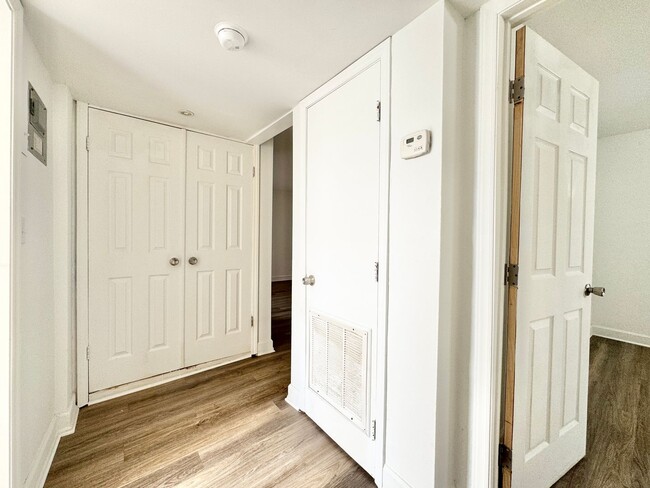 Building Photo - Updated 4 bedroom home convenient to 29