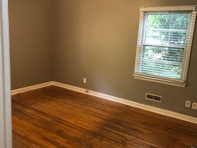 Building Photo - 3bed/2 bath home in Shannon Park in Charlotte