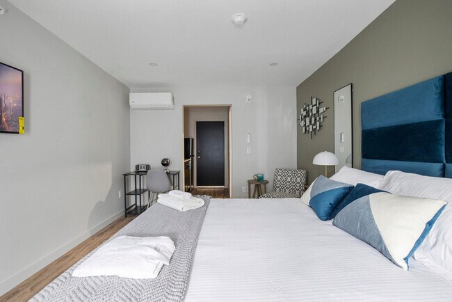 Building Photo - 89 Cottage St