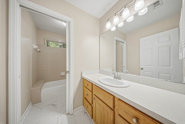 Building Photo - 1535 Breamstone Ridge