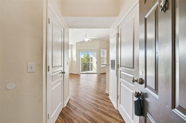 Building Photo - 5125 Palm Springs Blvd