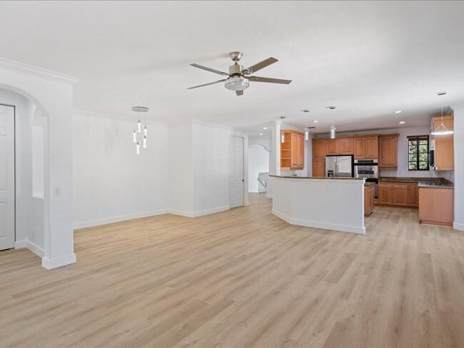 Building Photo - 2798 Center Ct Dr