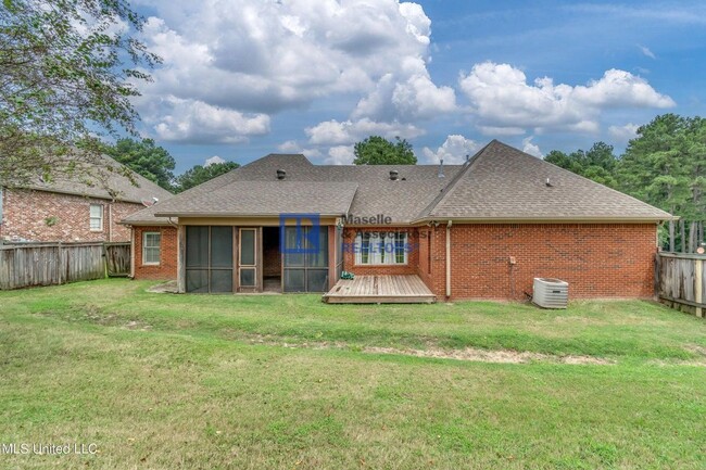 Building Photo - 4 Bed/3 Bath Home in Hartfield