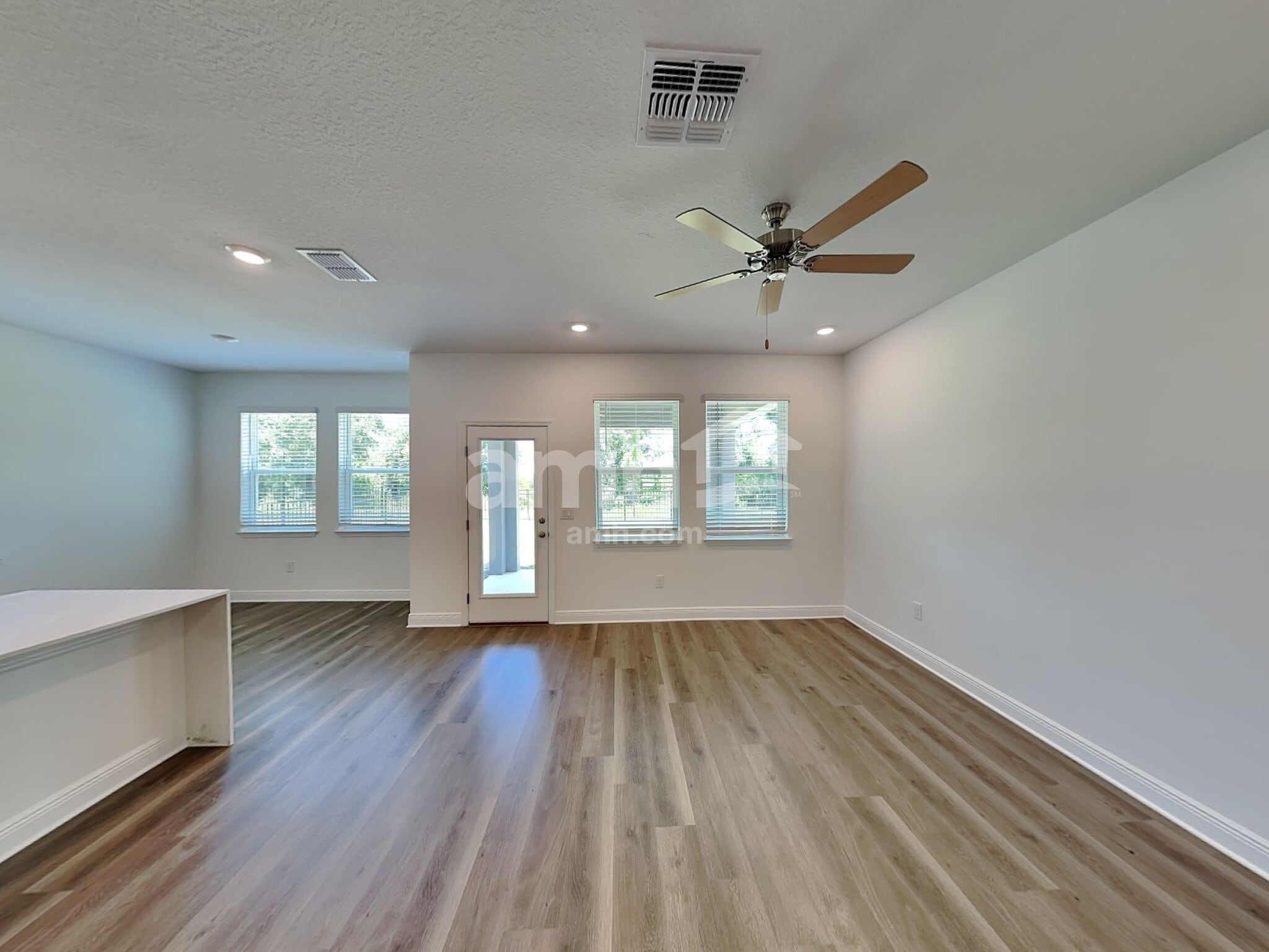 Building Photo - 5932 Pinewood Ests Dr