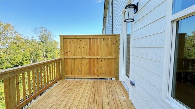 Building Photo - 1475 Creekside Cir NW