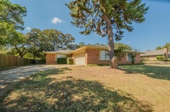 Building Photo - 503 N Walnut Creek Dr