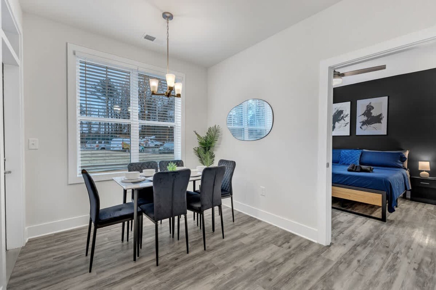 Building Photo - 928 S Miami Blvd