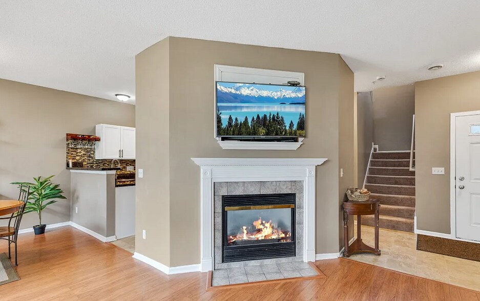 Building Photo - 5100 Holly Ln N