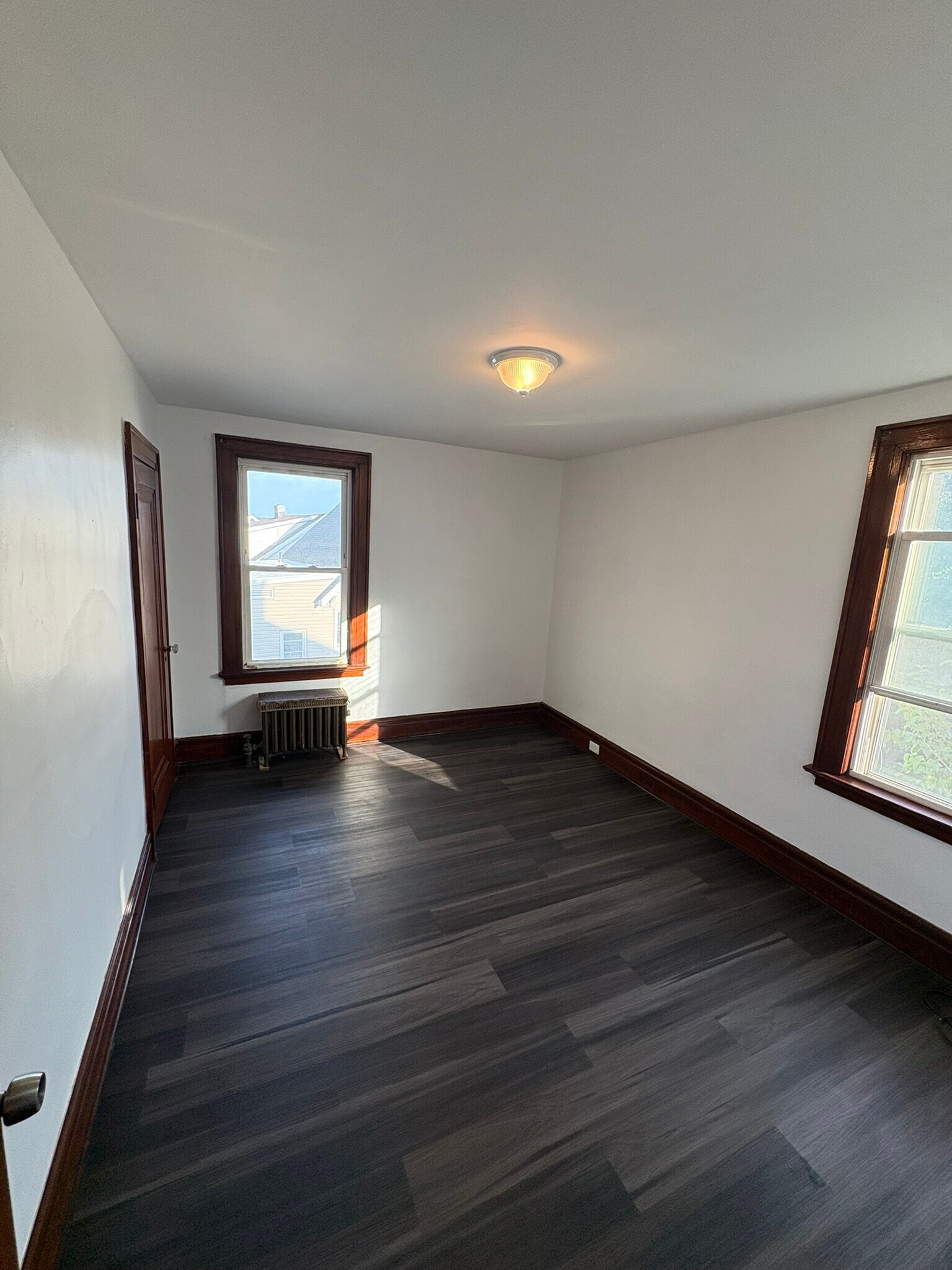 Building Photo - 56 Chapman Pl