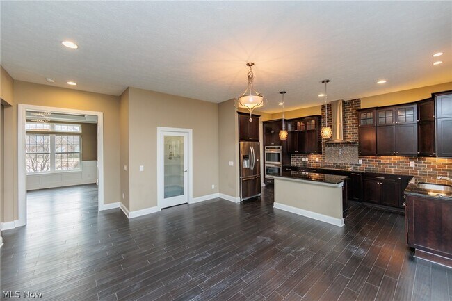 Building Photo - 36591 Wendell St