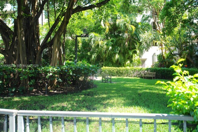 Building Photo - 151 Crandon Blvd