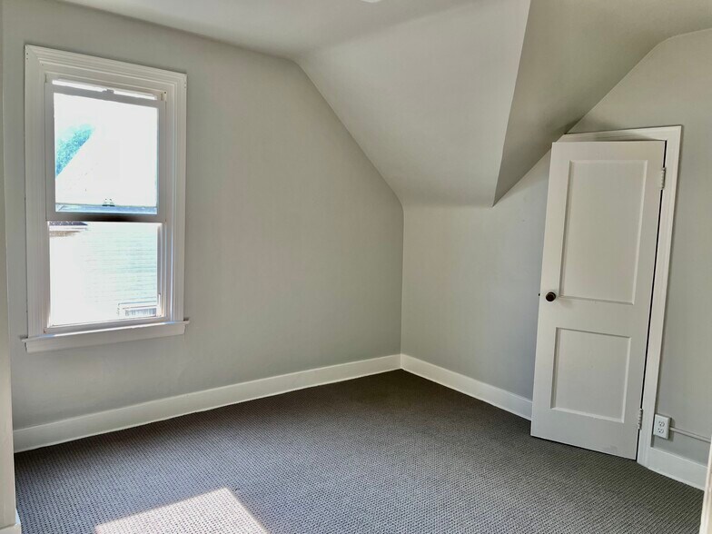 Bedroom #1 - 1403 Columbus Ave