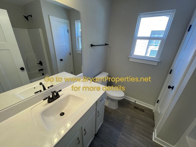 Building Photo - Springfield -  3 Bedroom - 2 Bath