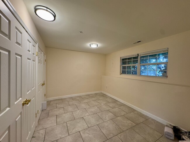 Building Photo - Charming 3 Bedroom/2.5 Bathroom Townhome in Randallstown, MD!