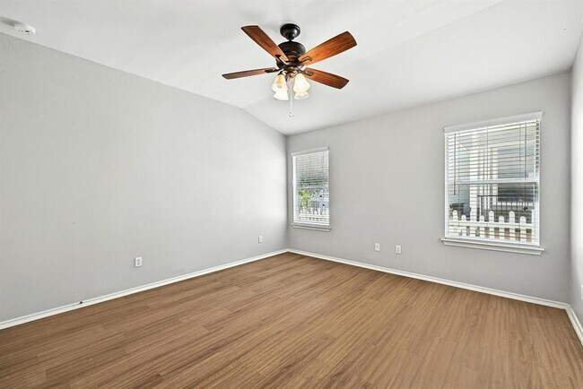 Building Photo - 1049 King Cotton Ln