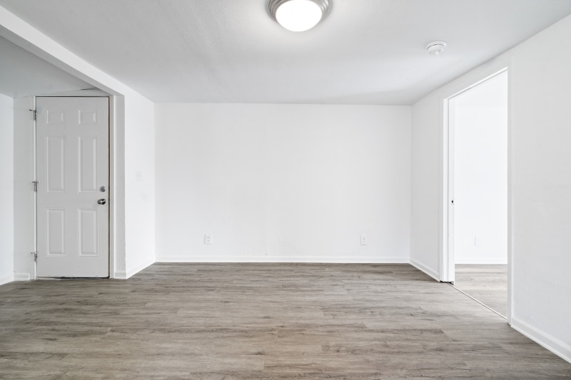 Building Photo - 102 S West St